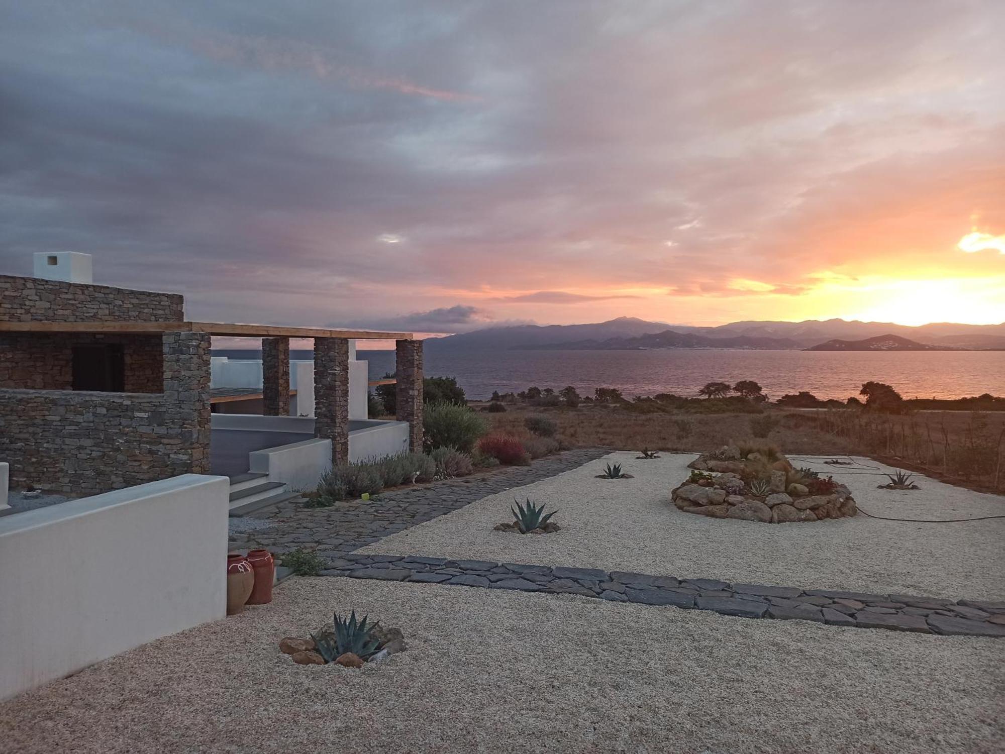 Vastblue Of Paros Aparthotel Ambelas Ngoại thất bức ảnh