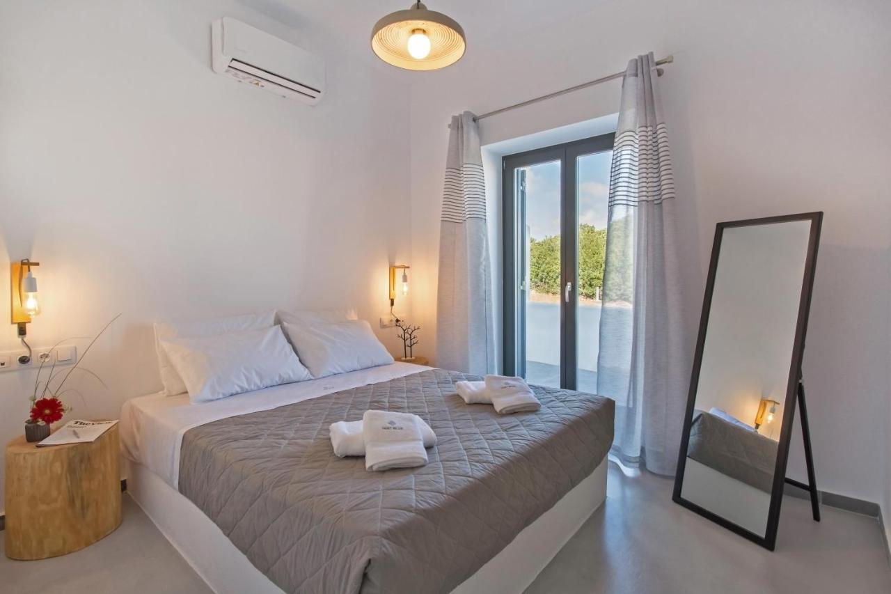 Vastblue Of Paros Aparthotel Ambelas Ngoại thất bức ảnh