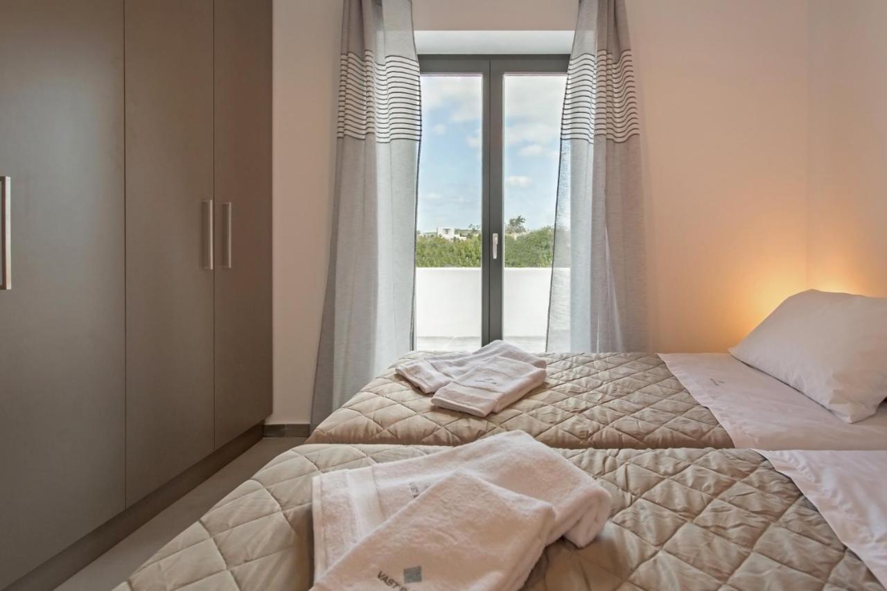 Vastblue Of Paros Aparthotel Ambelas Ngoại thất bức ảnh