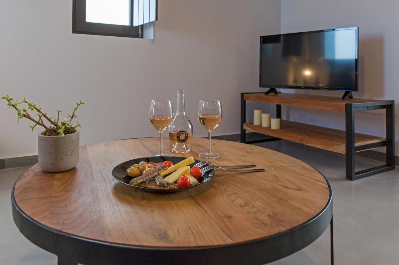 Vastblue Of Paros Aparthotel Ambelas Ngoại thất bức ảnh